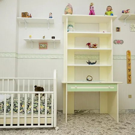 Casa Raffelina アパート ミノーリ